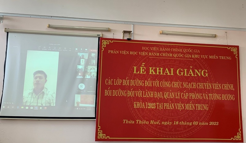 Đ/c Phạm Văn Tấn – Đại diện học viên của 03 lớp phát biểu tại Lễ Khai giảng