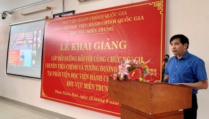 PGS.TS. Nguyễn Hoàng Hiển - Giám đốc Phân viện Học viện KVMT phát biểu tại buổi Lễ Khai giảng
