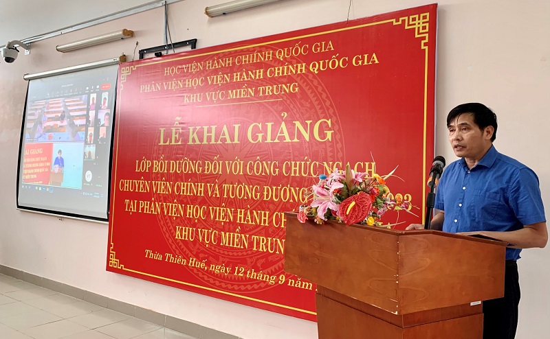 PGS.TS. Nguyễn Hoàng Hiển - Giám đốc Phân viện Học viện KVMT phát biểu tại buổi Lễ Khai giảng