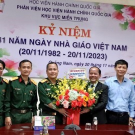 Đảng ủy Ban Chỉ huy Quân sự thị xã Điện Bàn đến thăm và chúc mừng ngày Nhà giáo Việt Nam 20/11