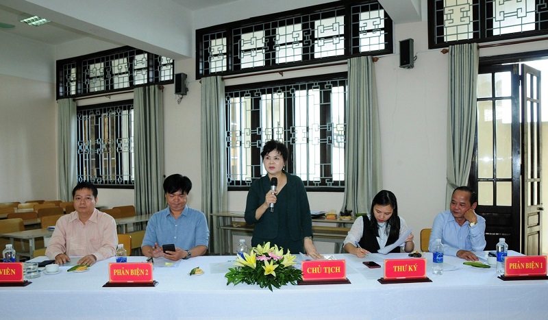 TS. Lê Thanh Huyền, Trưởng Ban, Ban Quản lý đào tạo Học viện Hành chính Quốc gia nhận xét luận văn của học viên