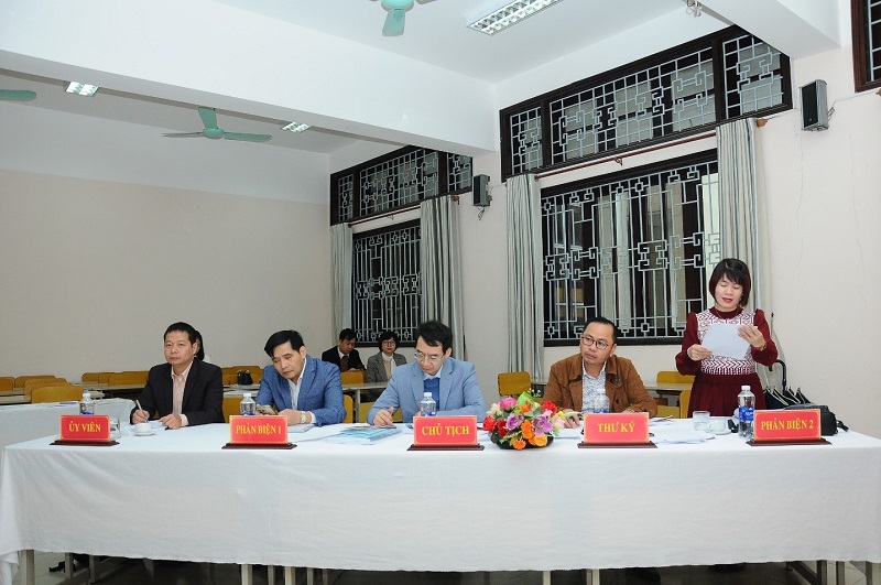 TS. Trần Thị Hồng Minh, Trường Đại học Khoa học, Đại học Huế  nhận xét luận văn của học viên