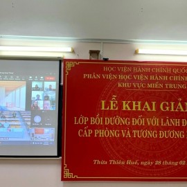 Đ/c Nguyễn Văn Sơn, Trường Cao đăng Giao thông Huế, đại diện học viên của lớp phát biểu tại Lễ Khai giảng