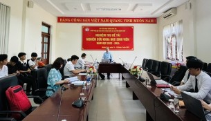 TS. Trần Đình Chín, Phó Giám đốc Phân hiệu Học viện Hành chính Quốc gia tại tỉnh Quảng Nam phát biểu tại điểm cầu tỉnh Quảng Nam