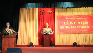 TS. Đặng Xuân Hoan - Giám đốc Học viện phát biểu chúc mừng tại buổi Lễ