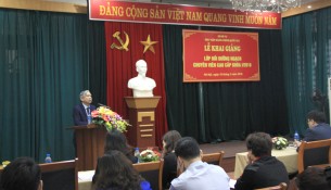NGƯT. TS. Vũ Thanh Xuân - Phó Giám đốc Học viện phát biểu khai giảng khóa học