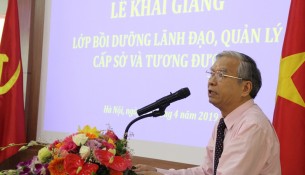 TS. Vũ Thanh Xuân – Phó Giám đốc Học viện phát biểu khai giảng Lớp bồi dưỡng