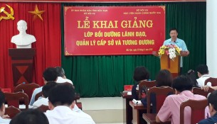 Đồng chí Phạm Duy Hưng - Phó Chủ tịch Ủy ban nhân dân tỉnh Bắc Kạn phát biểu tại buổi lễ