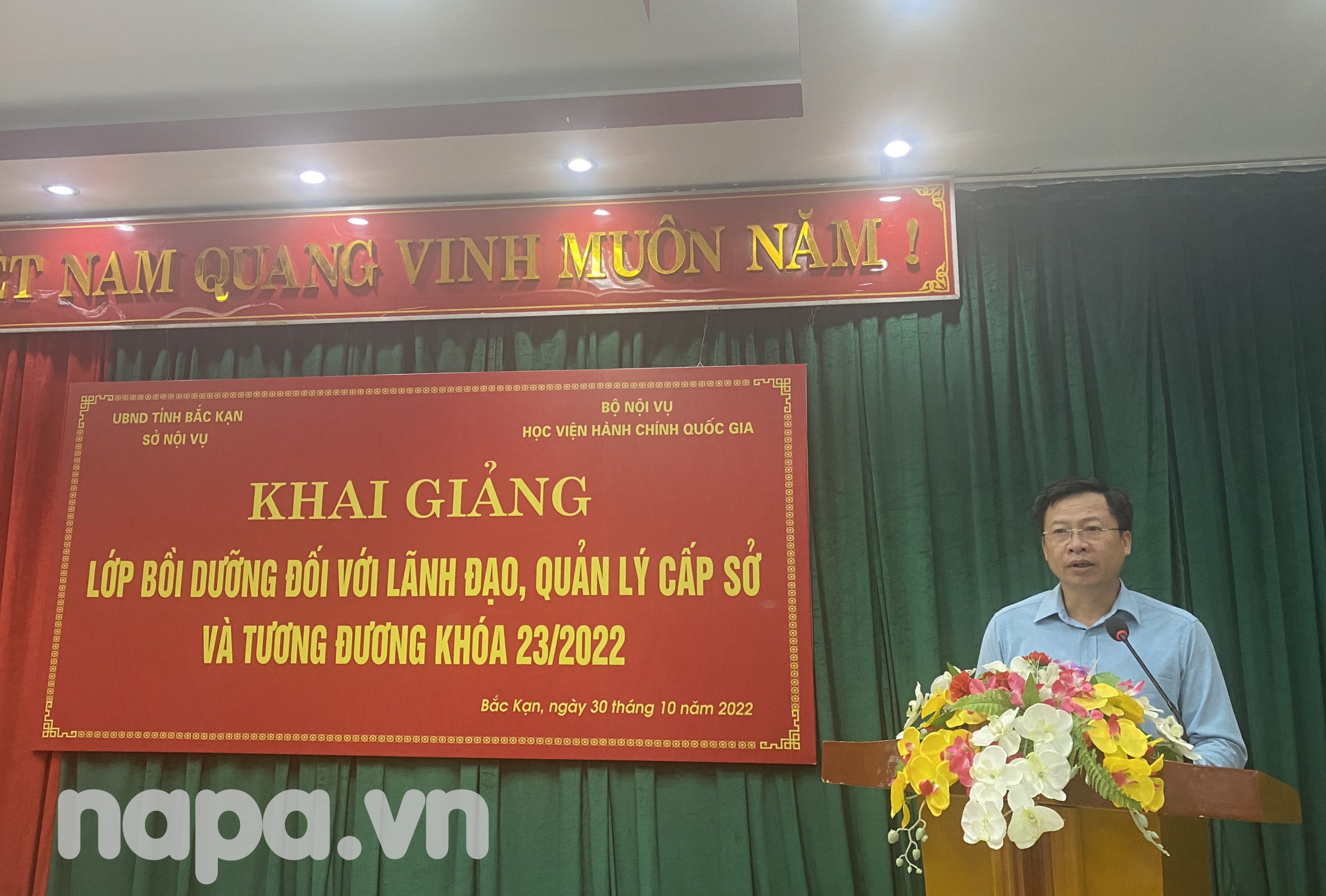 2. Đồng chí Phạm Duy Hưng - Phó Chủ tịch UBND tỉnh Bắc Kạn phát biểu tại lễ khai giảng