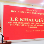 Lễ khai giảng Lớp bồi dưỡng công chức ngạch chuyên viên chính và tương đương năm 2022 tại Phân viện Học viện Hành chính Quốc gia tại Thành phố Hồ Chí Minh